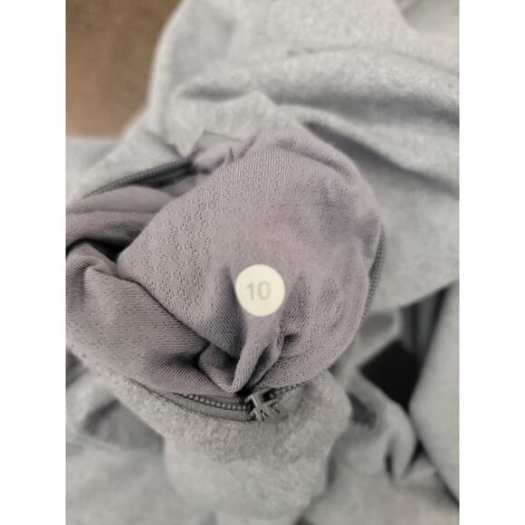 Lululemon In Stride Jacket Womens 10 Zip Up Thumbholes Gray Floral Logo - Picture 8 of 9
